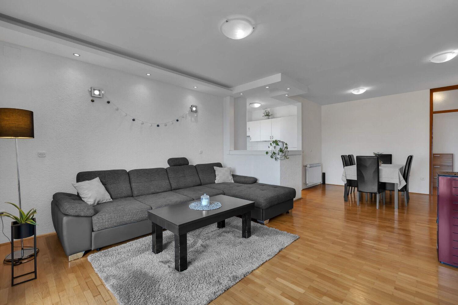 Josip Apartment