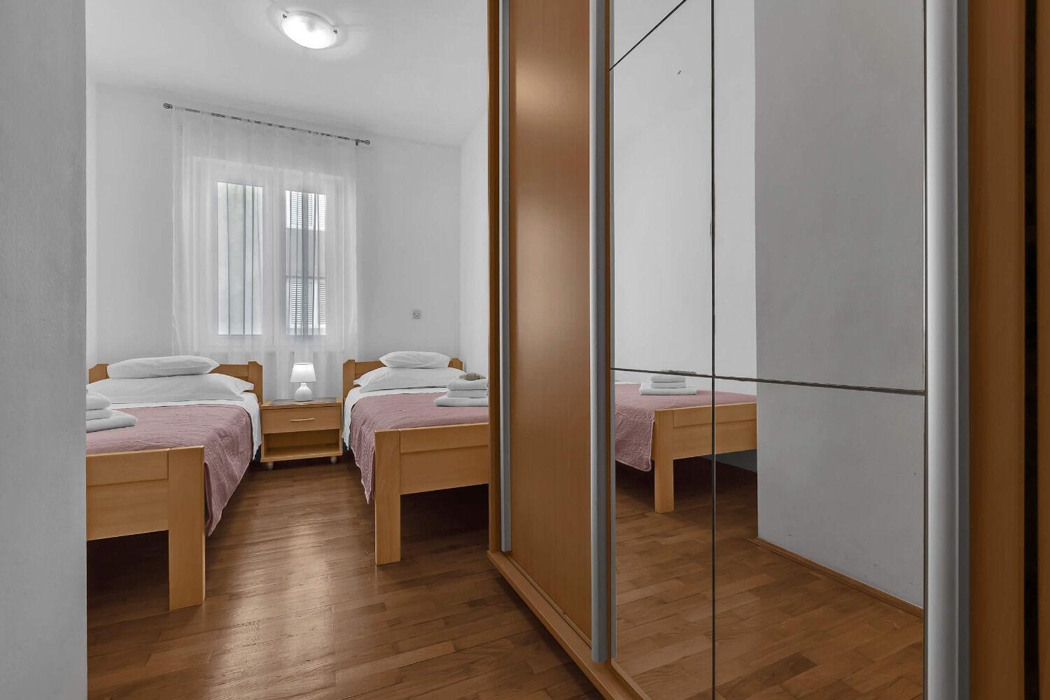 Apartment Josip Makarska
